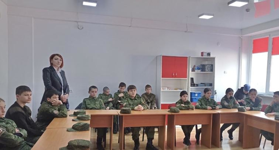 Росгвардейцы провели в патриотические мероприятия в Эльбрусском районе