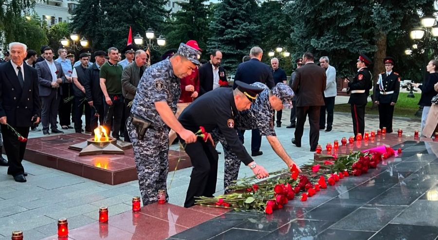 В Кабардино-Балкарии росгвардейцы приняли участие в акции «Свеча памяти»